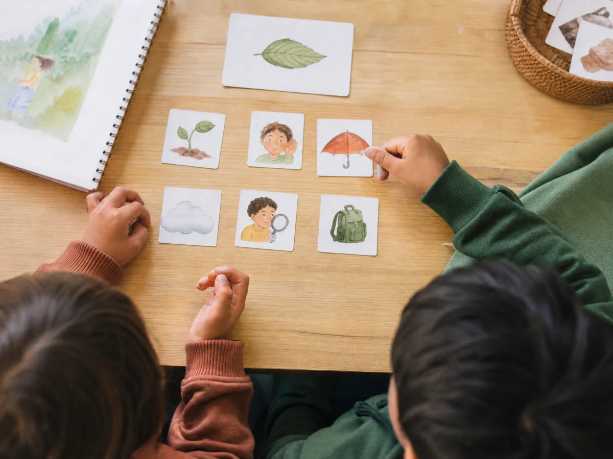 Niños subrayan palabras cercanas para inferir el vocabulario en contexto primaria de un término nuevo
